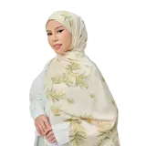 Peonia Satin Silk Shawl in Antique Vanilla