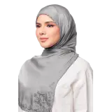 Sulam Juita Shiny Crinkle Satin Chiffon Scarf in Grey Gintih