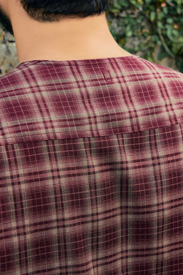Kurta Jentayu Teluk Belanga in Maroon