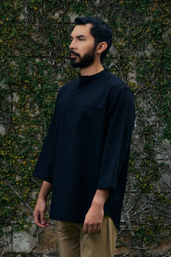 Kurta Kersani Cekak Musang in Black