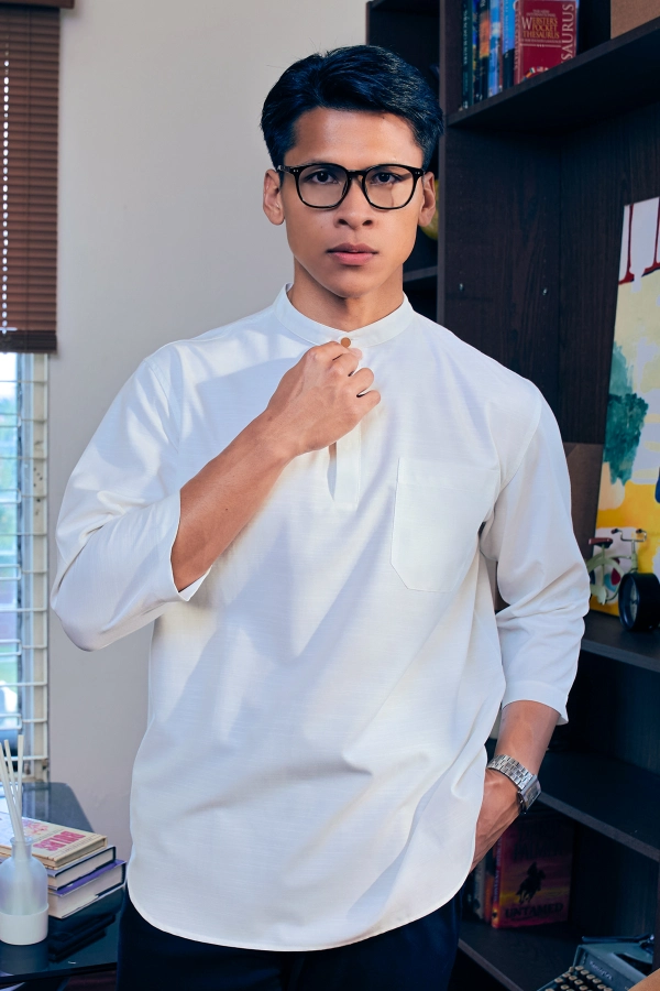 Kurta Kersani Cekak Musang in Off White