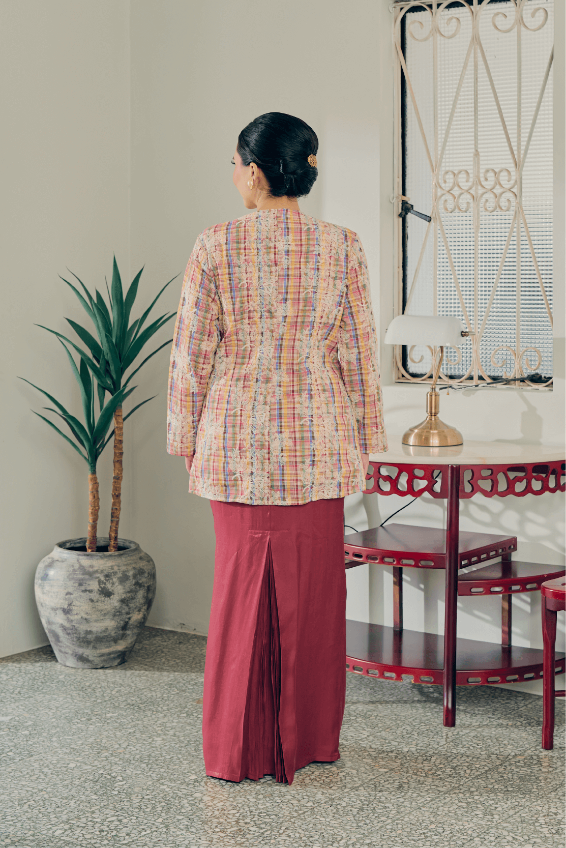 Kurung Nona Set in Anggerek Red