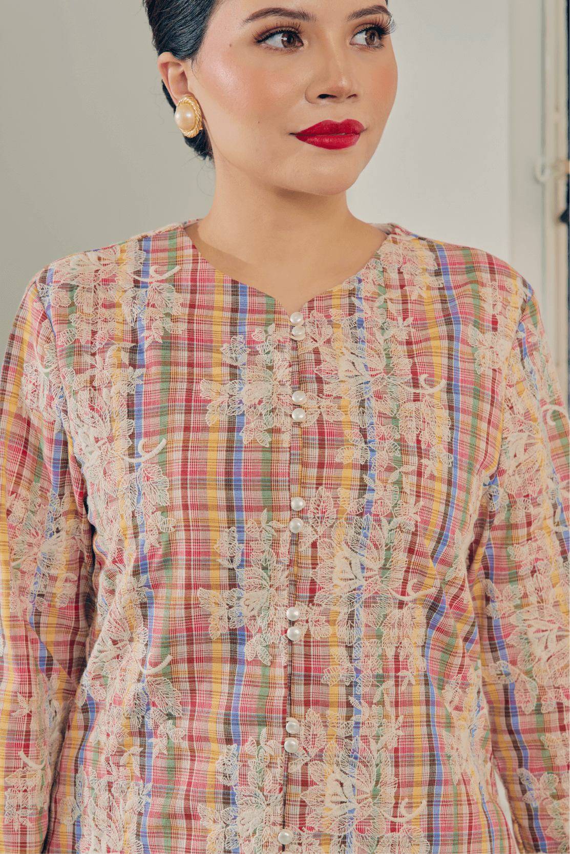 Kurung Nona Set in Anggerek Red