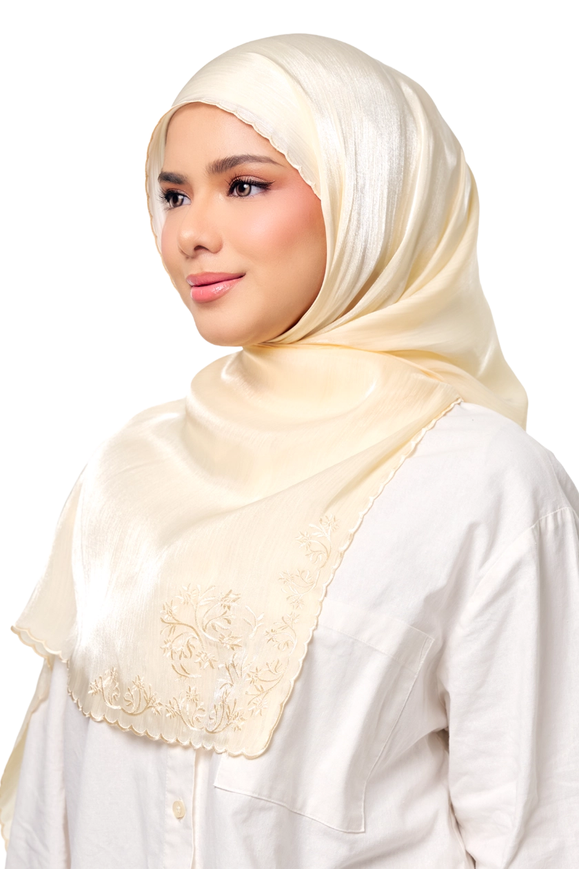 Sulam Juita Shiny Crinkle Satin Chiffon Scarf in Cream Ayu