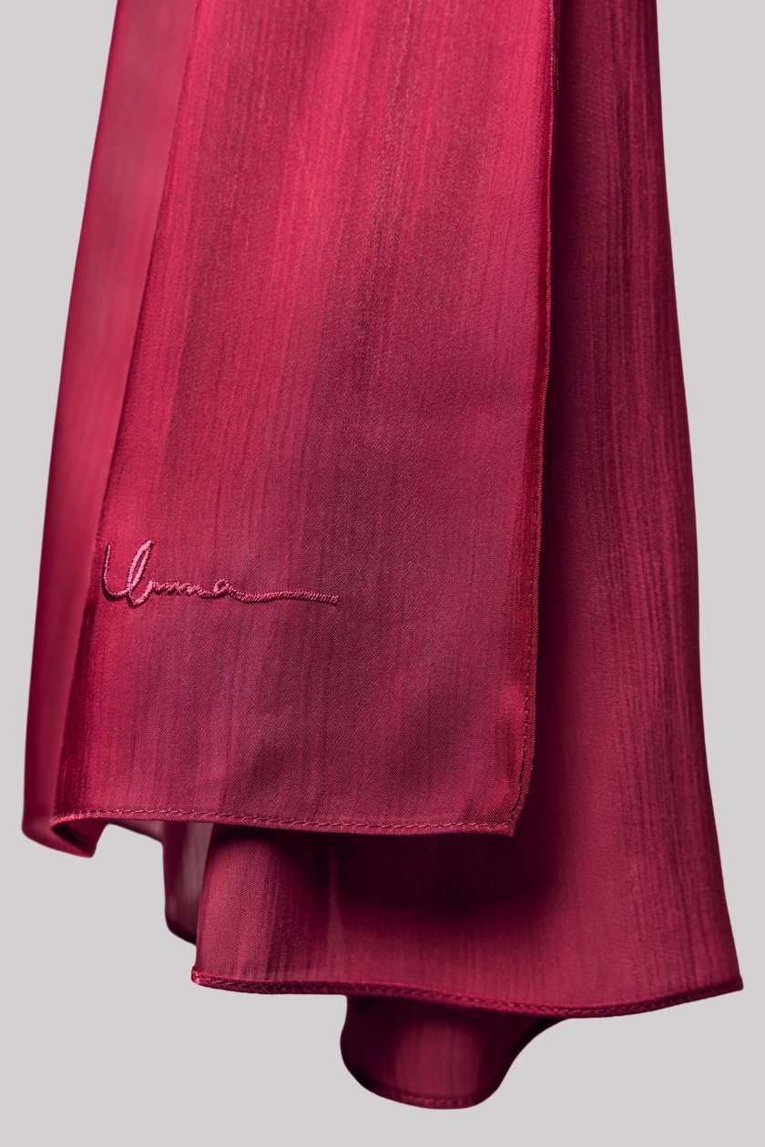 Sulam Juita Shiny Crinkle Satin Chiffon Scarf in Maroon Menawan