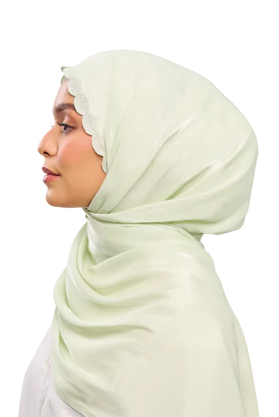 Sulam Wau Cendana Scarf in Noni Green