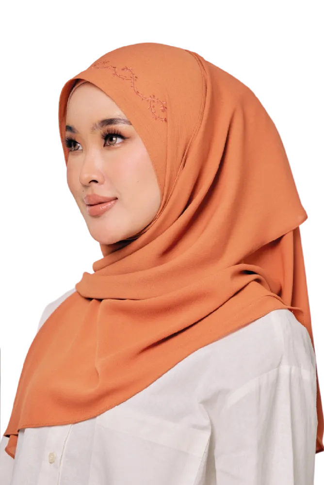 Sulam Mekar Ironless Chiffon Triangle Bawal in Autumn Brown