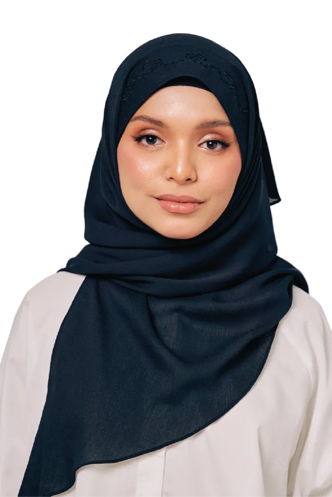 Sulam Mekar Ironless Chiffon Triangle Bawal in Velvet Black
