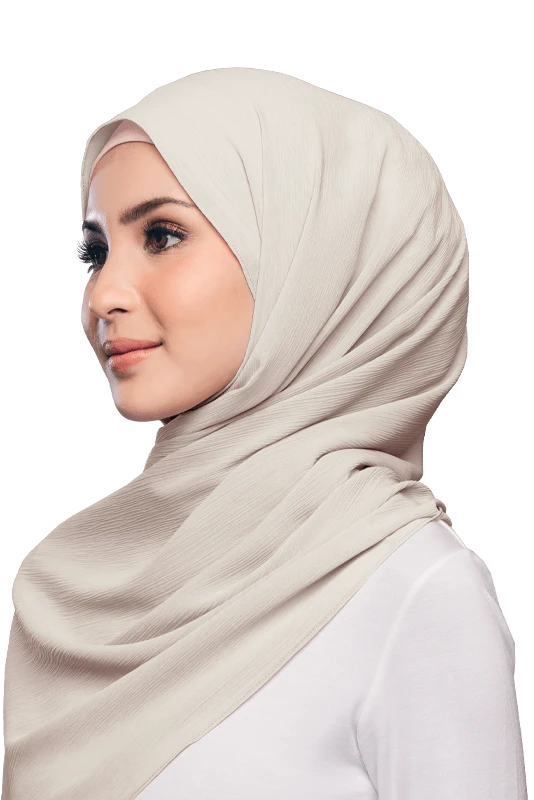 Mayesa Basic Scarf in Cream