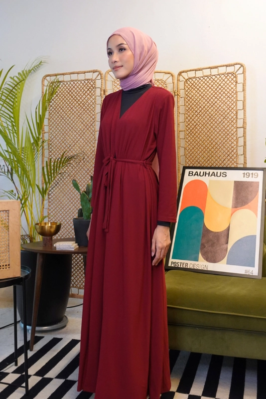 Deema Jubah Dress Robe in Maroon