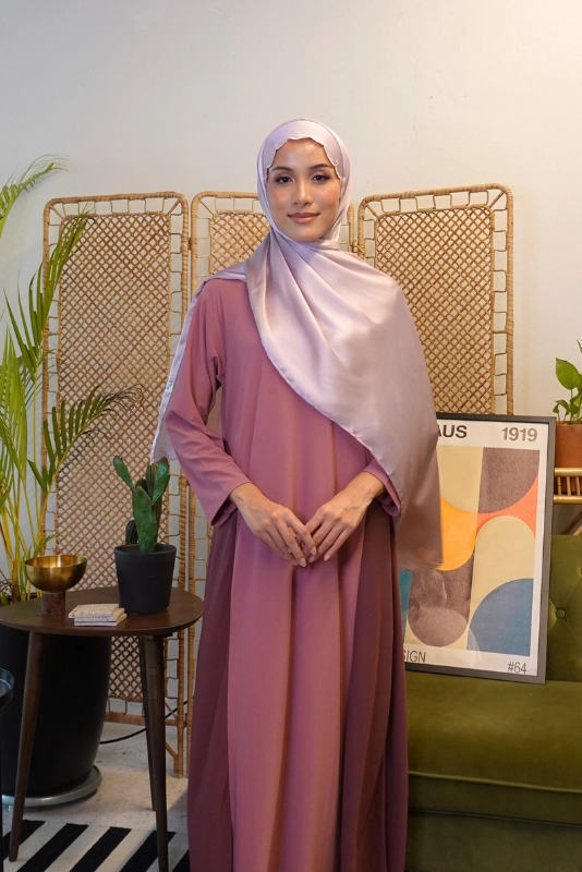 Wadya Jubah Dress in Pink
