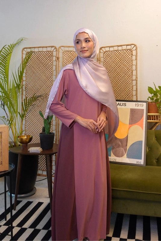 Wadya Jubah Dress in Pink