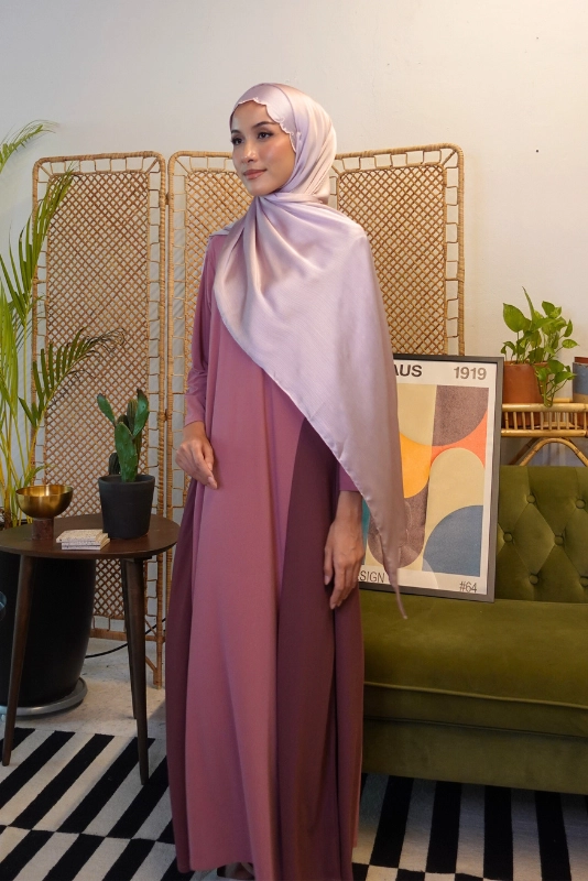 Wadya Jubah Dress in Pink