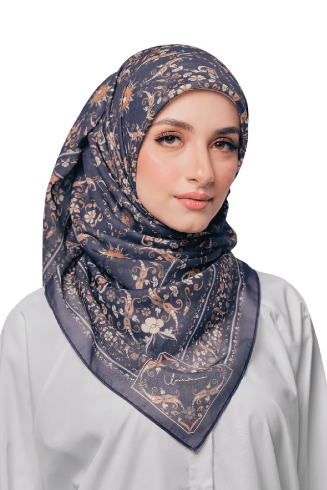 Majestica Printed Square in Eleanor Navy