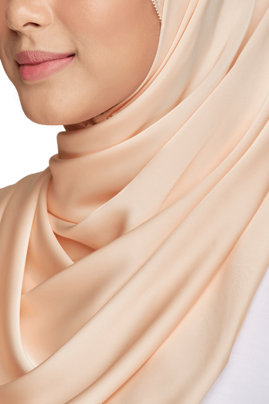 Nour Satin Silk in Peach