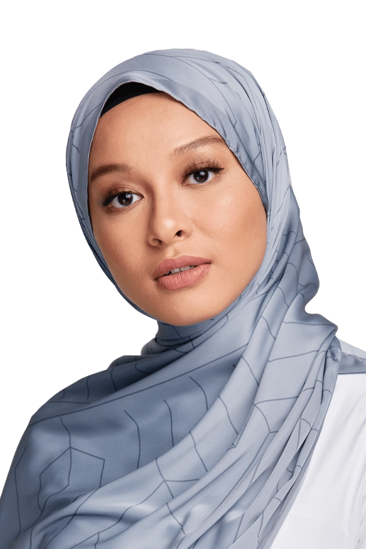 Linear Printed Scarf in Grey