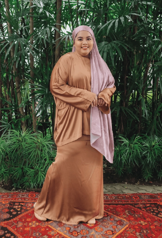 Lotus Kurung in Golden Bronze