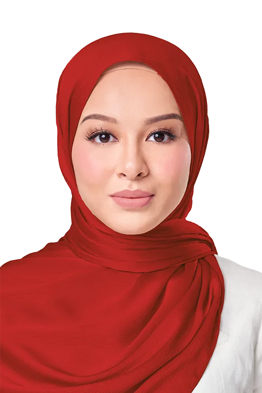 Maya Crinkle Satin Scarf in Chilli Red