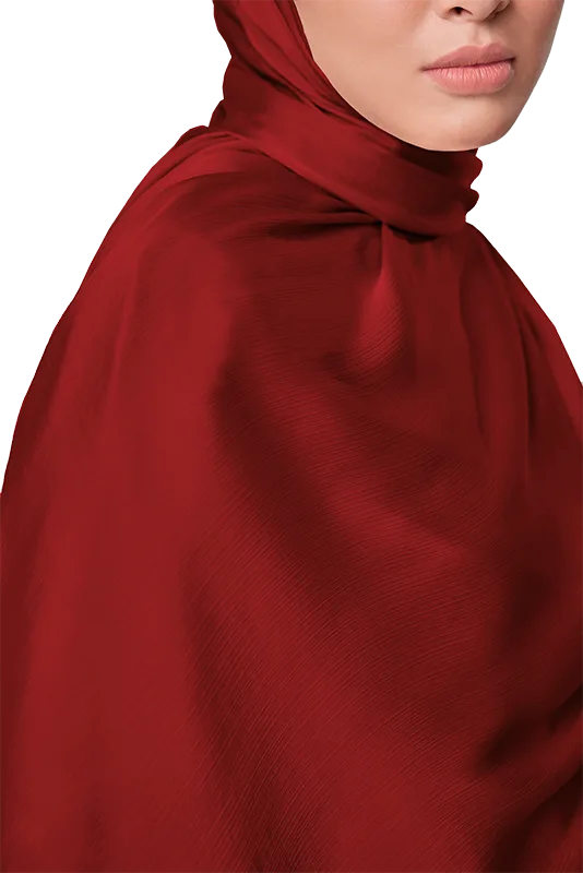 Maya Crinkle Satin Scarf in Chilli Red