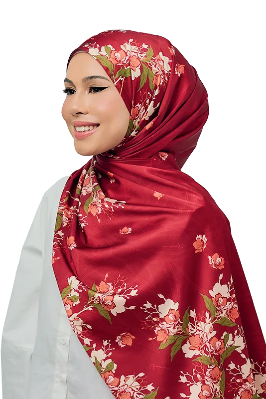 Peonia Satin Silk Shawl in Velvet Red