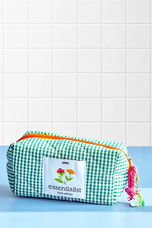 The Capsule Pouch Bag in Mochibean Green