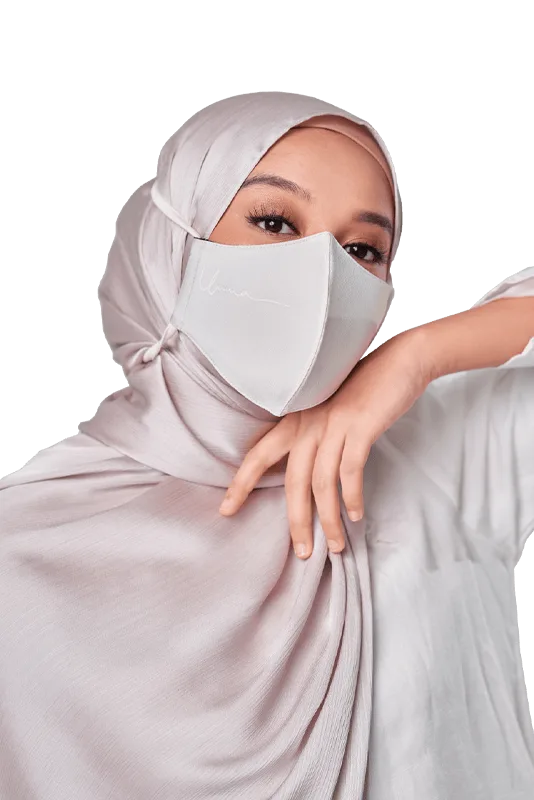 Crepe Face Mask with String Extension in Off White
